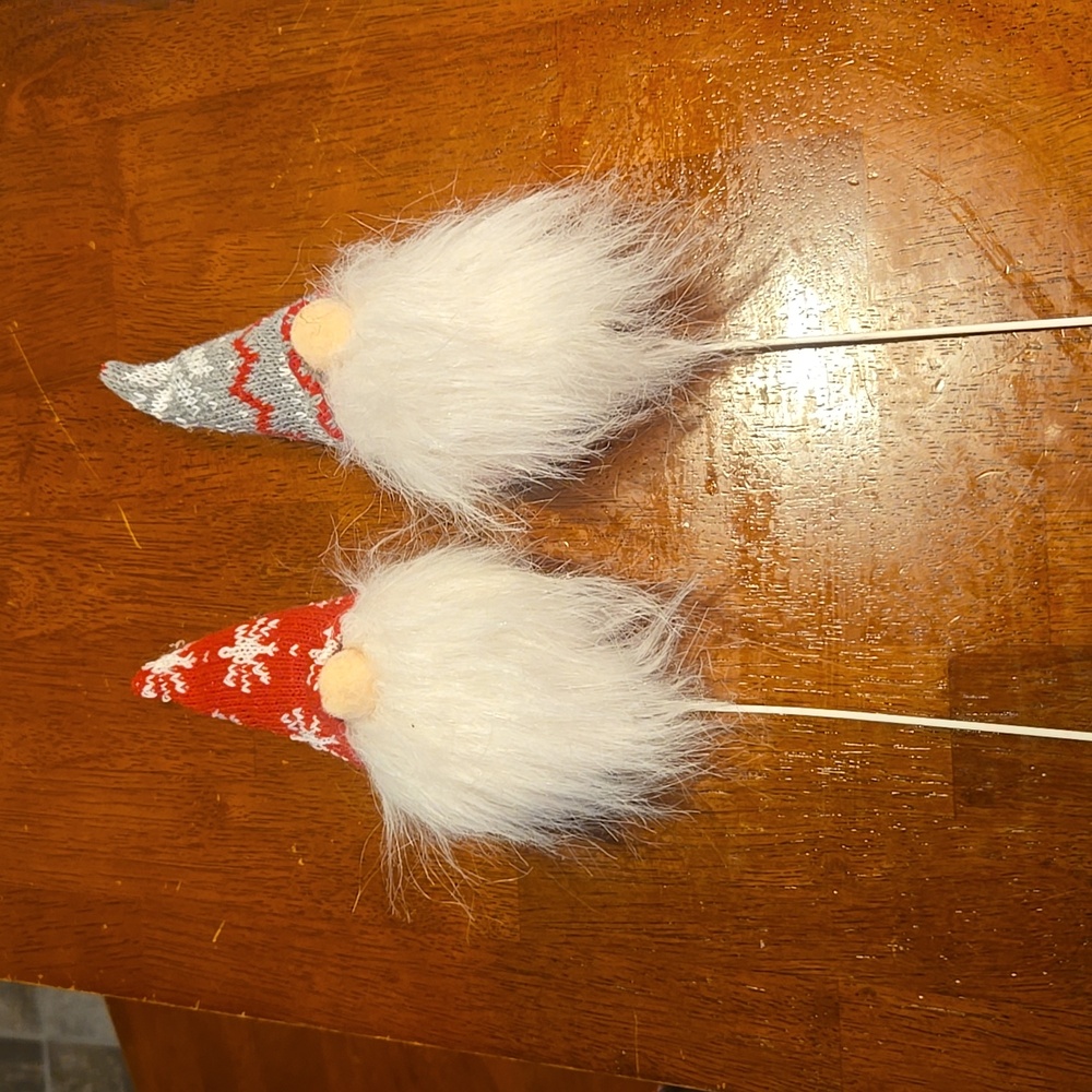 Set of 2 gnome floral picks